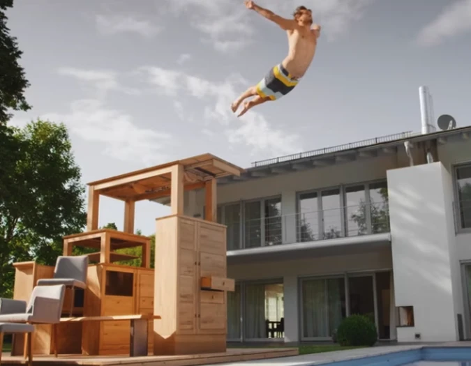 Modern house exterior video thumbnail